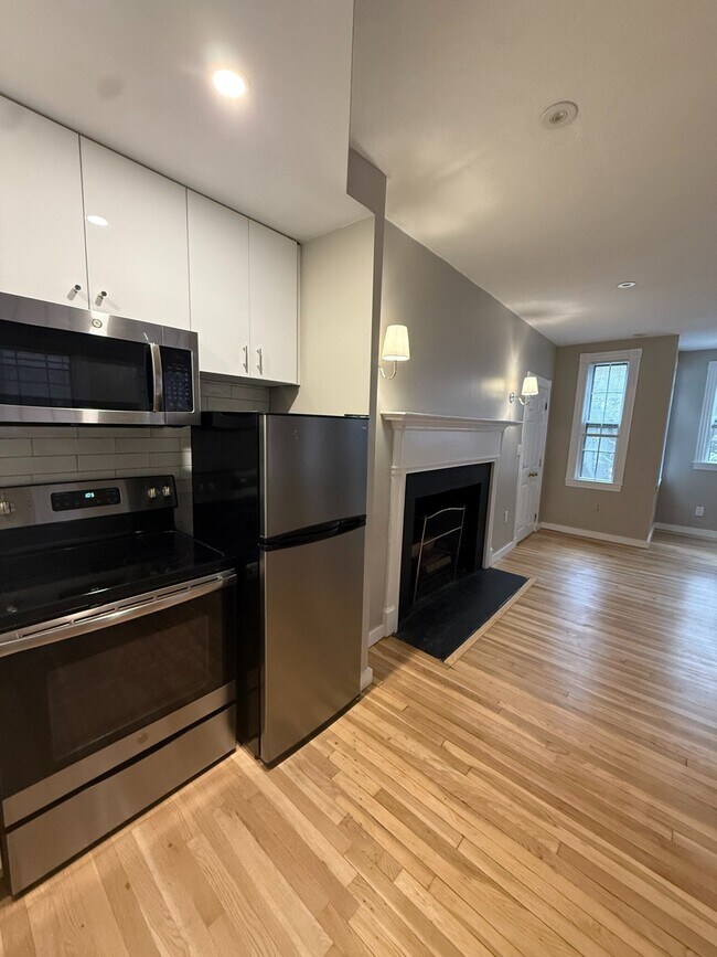 Photo - 82 Phillips St Unit 2