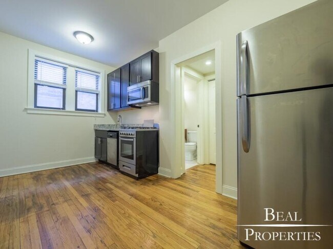 Photo - 0 bedroom in CHICAGO IL 60613 Unit W2