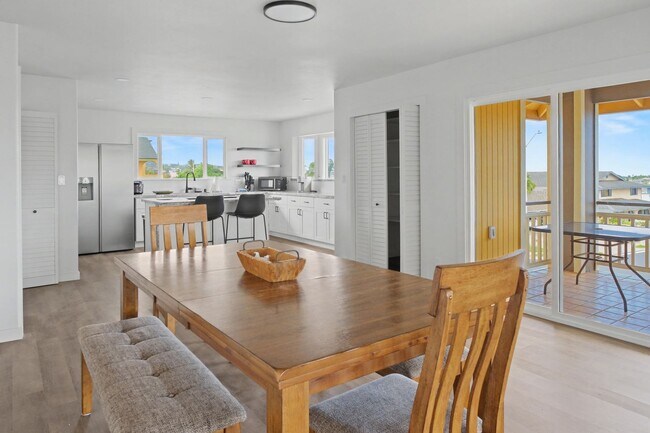 Photo - 709 Komo Pl Unit Master Bedroom Upstairs