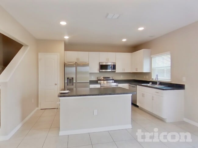 1238 Salisbury Dr