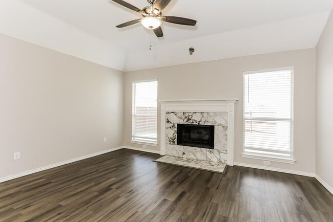 2823 St Martin Dr