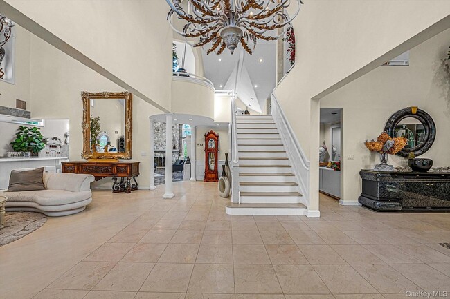 12 Gold Cir
