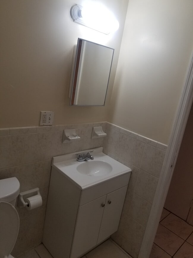 Photo - 496 21st St Unidad 2