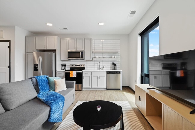 Photo - 423 E Michigan St Unit ID1026478P