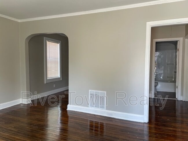Photo - 822 Kippley St