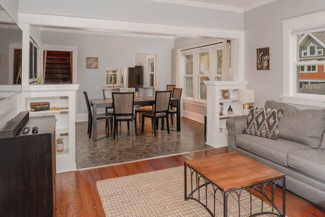 Photo - 714 Jefferson St Unidad ID1061632P