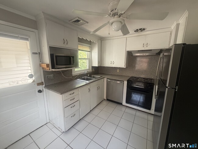 Photo - 16 Harding Ave