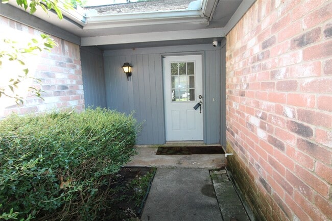 Photo - 2823 Chimneystone Cir