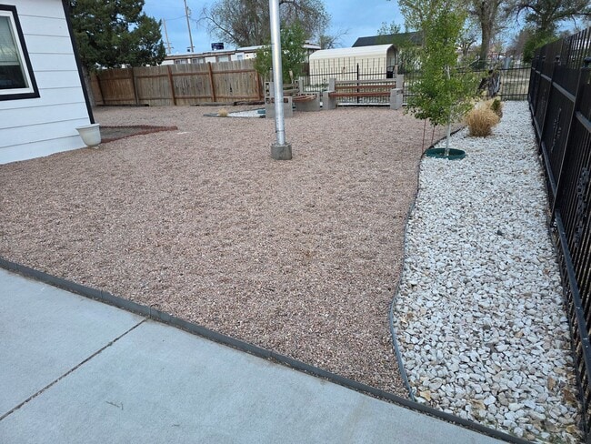Photo - 464 2nd Ave