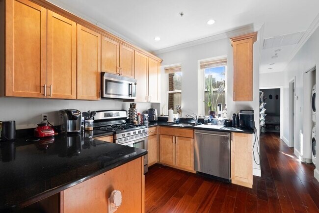 Photo - 46 N Bennet St Unit 5