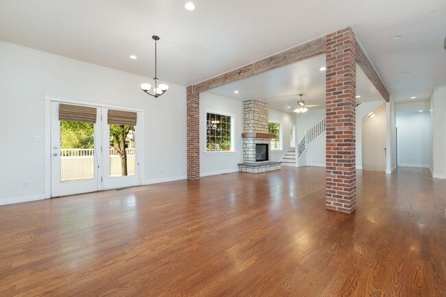 Photo - 2630 New Orchard Ct