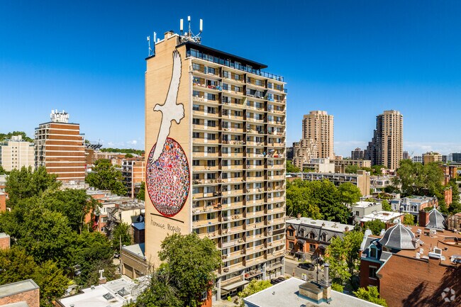 Building Photo - 625 Milton