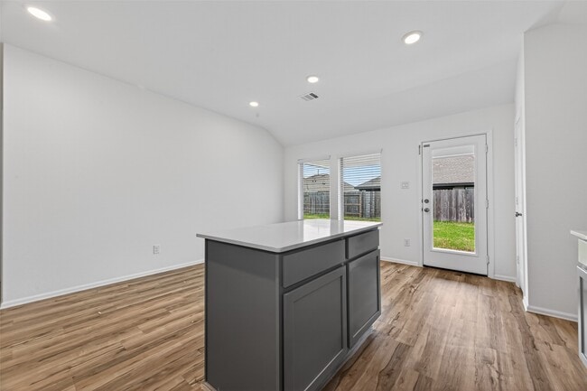 Photo - 3808 Moss Hl Rd