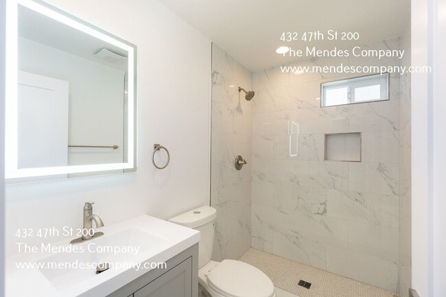 Photo - 432 47th St Unit 200