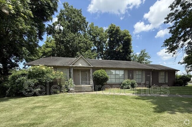 Building Photo - 200 W Cherry Ave Rental