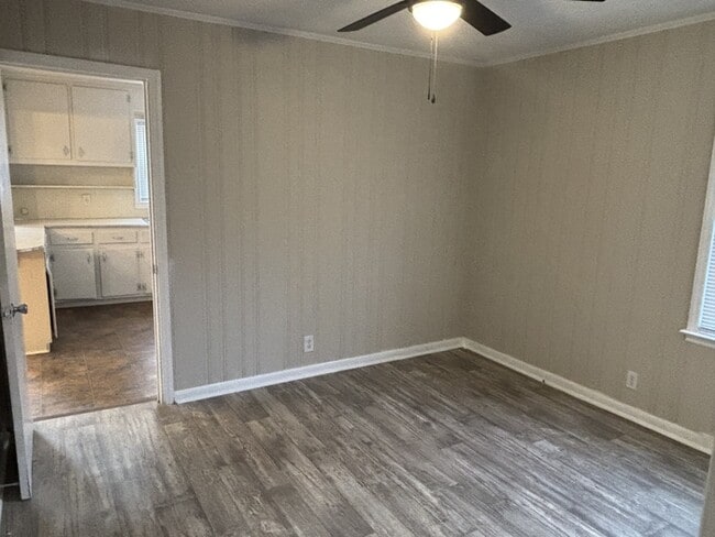 Building Photo - 2213 Franklin St