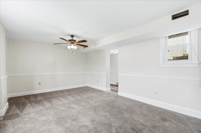 Photo - 100 E 8th St Unidad 1