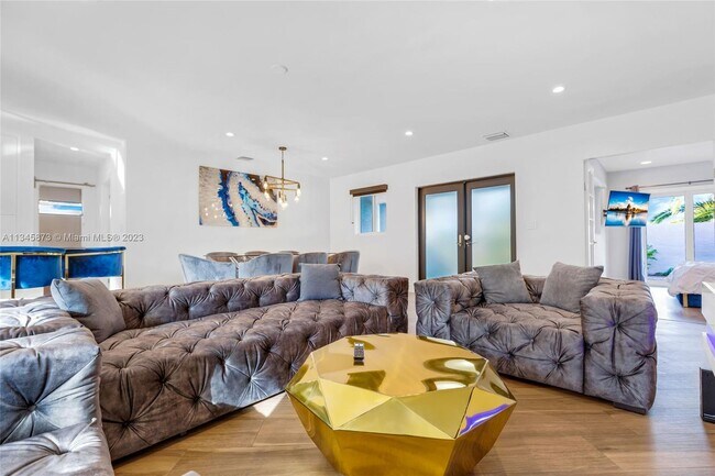 Photo - 5131 NE 26th Ave