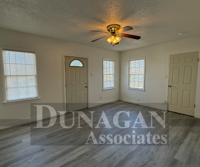 Photo - OPEN HOUSE ON 12/3 FROM 2:45-2:55 REMODELED 2 Bedroom - 1 Bath home!!