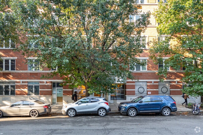 Photo - 70 W 139th St