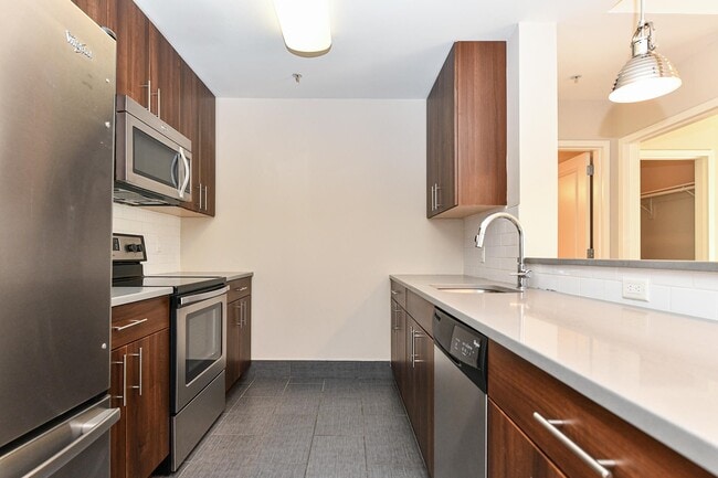 Photo - 100 Marshall St Unit 608