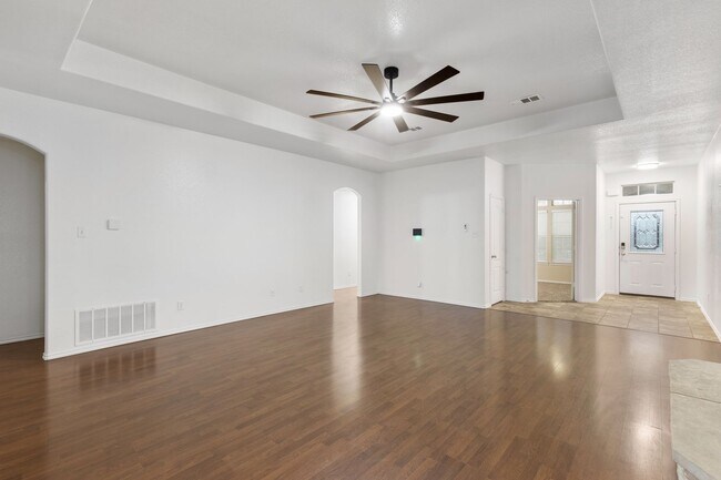 207 Black Walnut Ct