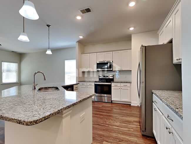 Photo - 201 Houston Dr