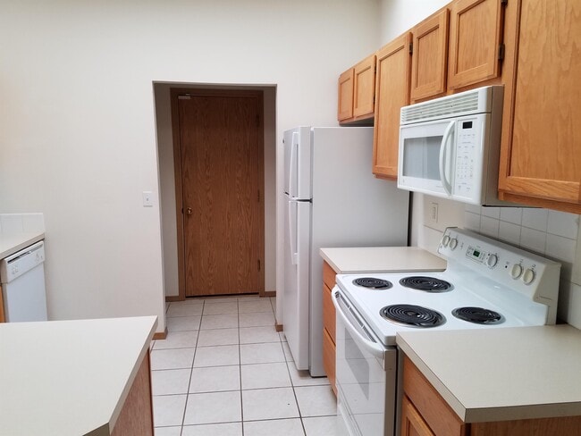 Photo - 8717 Wallingford Ln NE