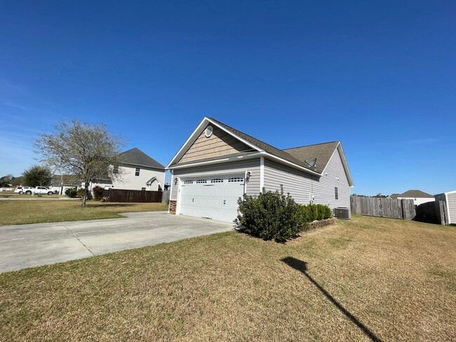 Photo - 113 Cypress Manor Ct