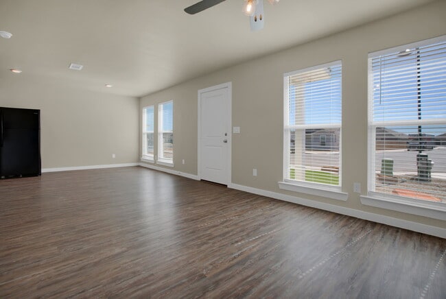 Photo - Wonderful 3 bed 2 bath 1 car garage in Harvest! Frenship School District!