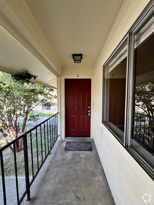 Building Photo - 211 W Cardinal Ln Unit C Rental
