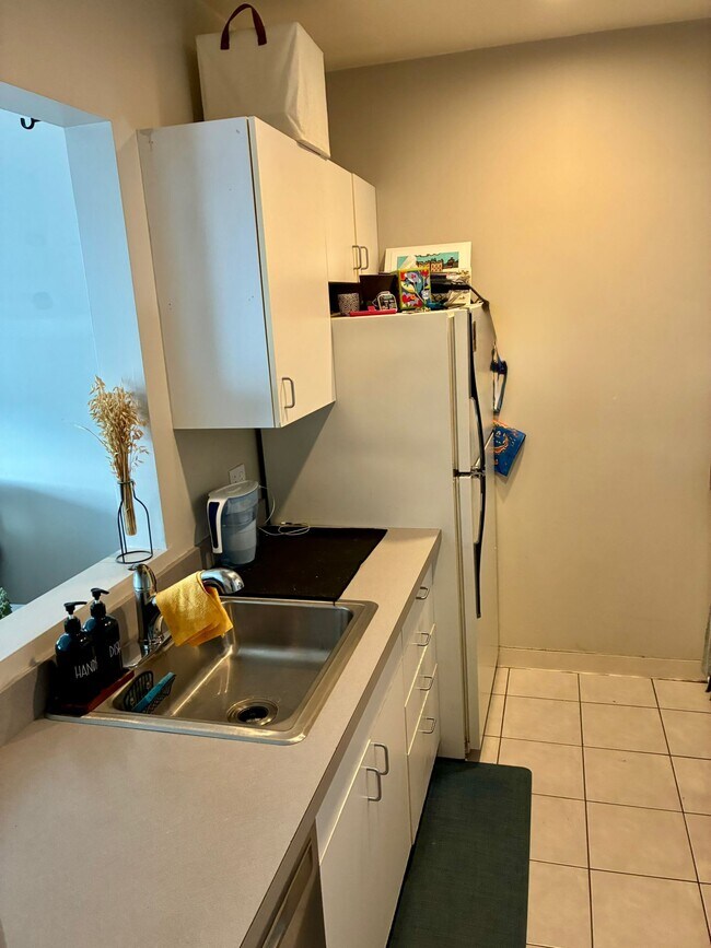 Photo - 1661 Washington St