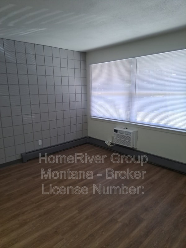 Photo - 707 SW Higgins Ave