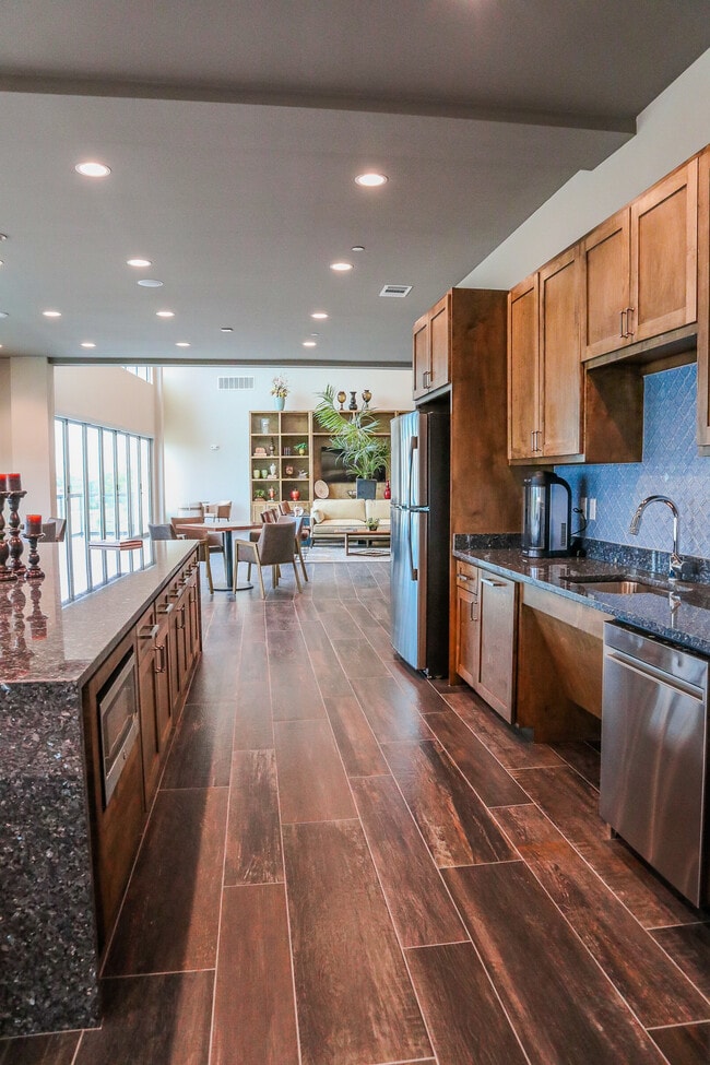 Photo - Dolce Vita Lakeside