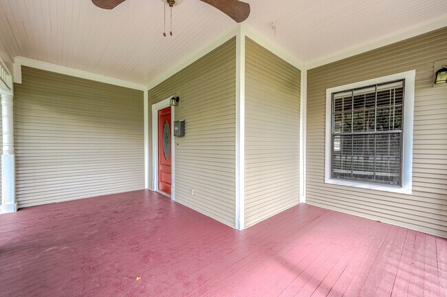 Photo - 2245 N Austin Ave