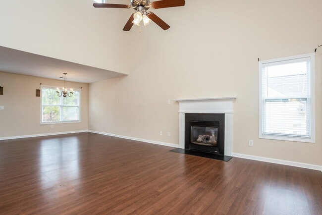 Photo - 108 Mount Comet Ct