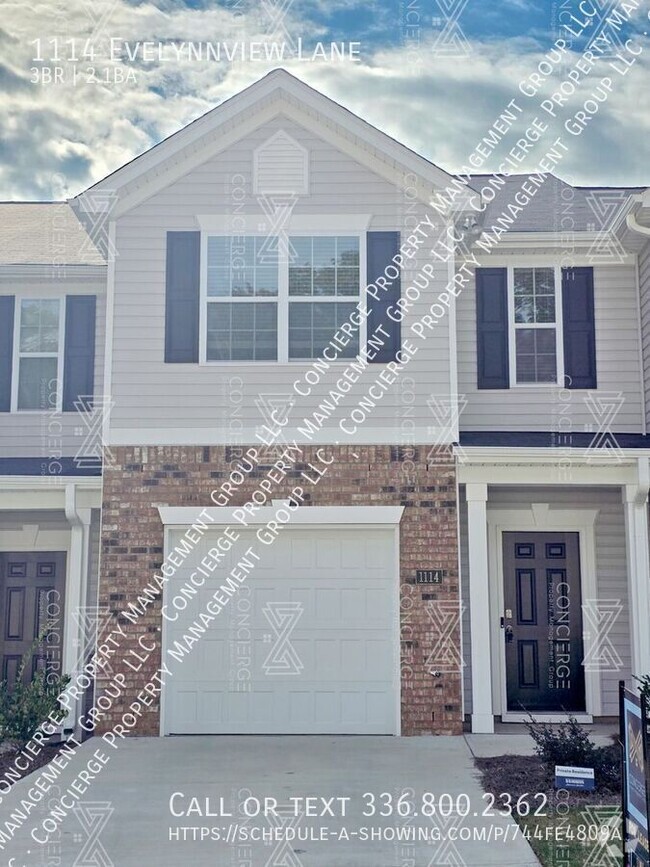 Building Photo - Kernersville Town Home