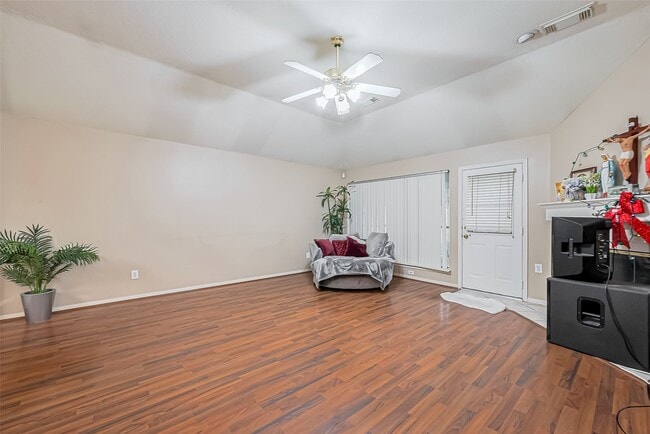 Photo - 10323 Emerald Pine Dr