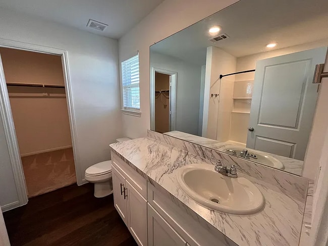 Photo - 25829 Hedgerow Dr