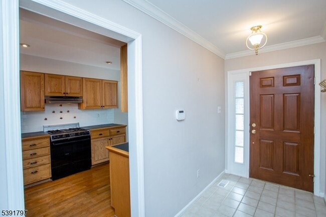 Photo - 9 Sturbridge Ct