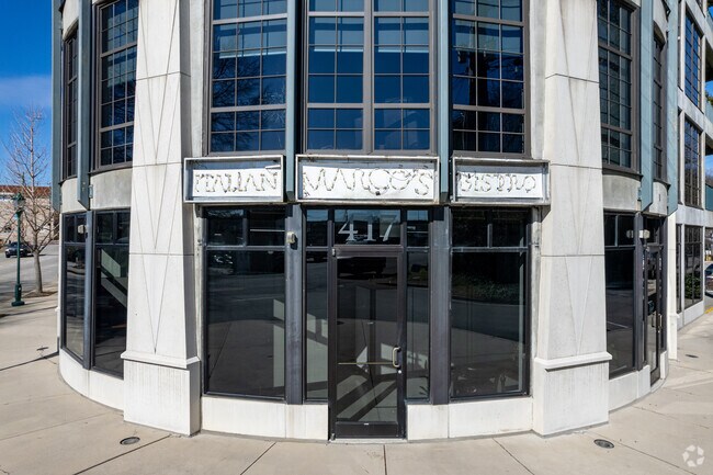 Photo - The Four Seventeen At Frazier