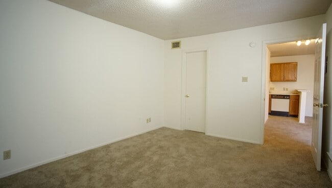 Photo - Charming 1/1 in Gated Community Unit 306