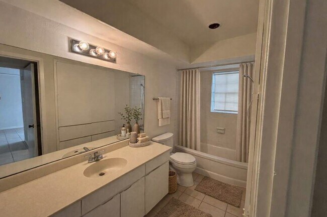 Photo - 2605 Marilee Ln Unit 2