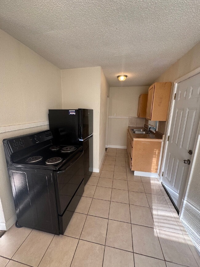 Photo - "Charming 1-Bedroom Retreat in the Heart o...