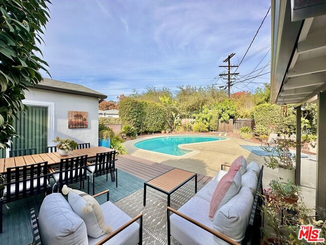 Photo - 2132 Mcpherson Pl