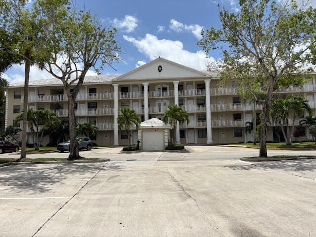 Building Photo - 3501 Village Blvd Unit 301