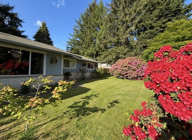 Building Photo - 26714 NE Valley St