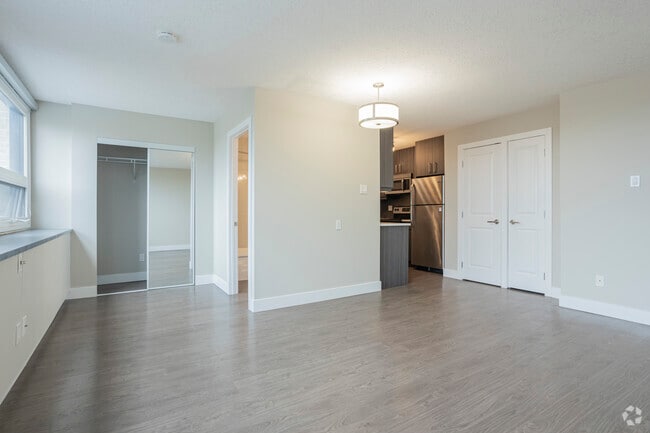 Studio - 460SF - Missao