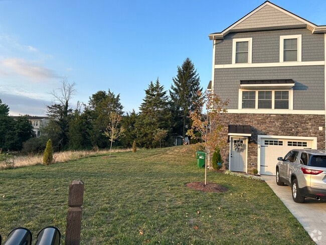 Building Photo - 2914 Belgian Dr Rental