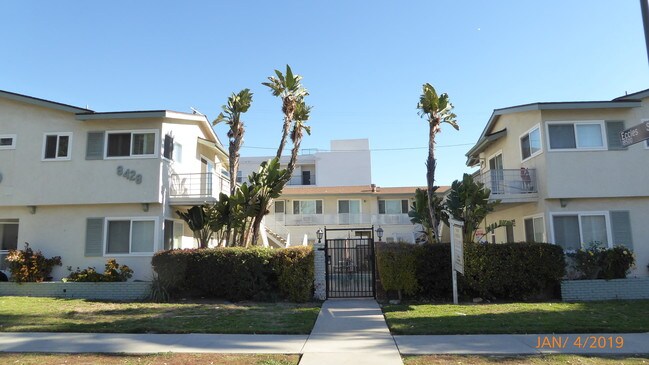 Photo - 8428 Amigo Ave